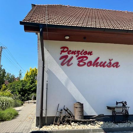 Penzion U Bohuša Lednice Exterior foto