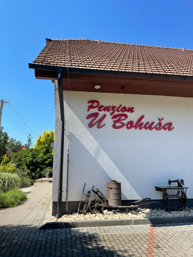 Penzion U Bohuša Lednice Exterior foto