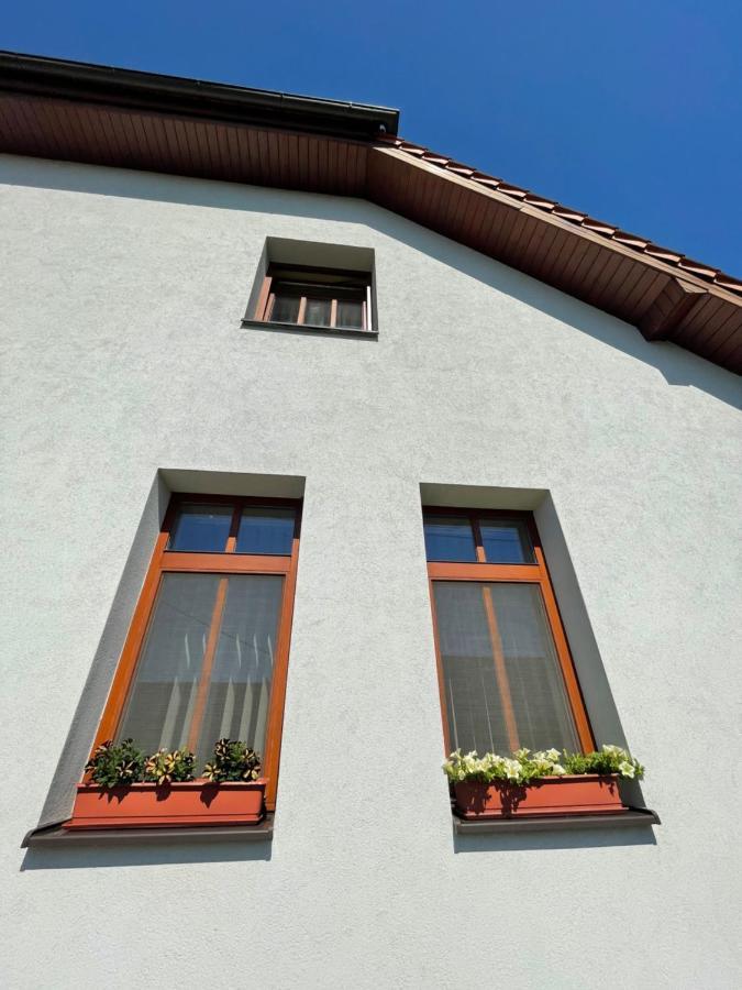 Penzion U Bohuša Lednice Exterior foto